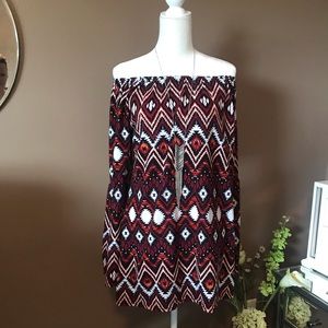 Women’s off the shoulder tunic.